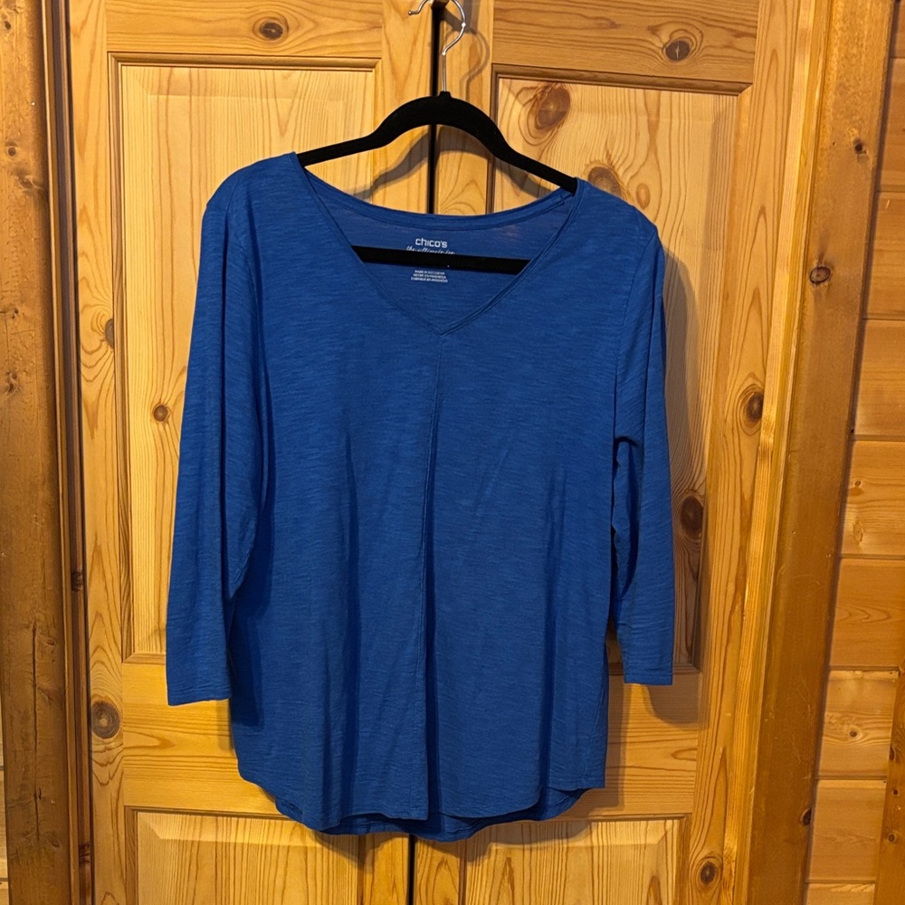 Chico's Royal Blue V-Neck Three-Quarter Sleeve Top